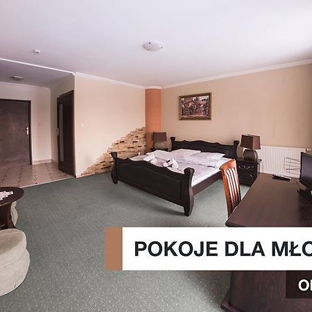 Stary Dwor Bed & Breakfast Zywiec Exterior photo